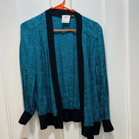 Funky blue and black houndstooth silk “sweater” 💙 - Picture 6 of 7